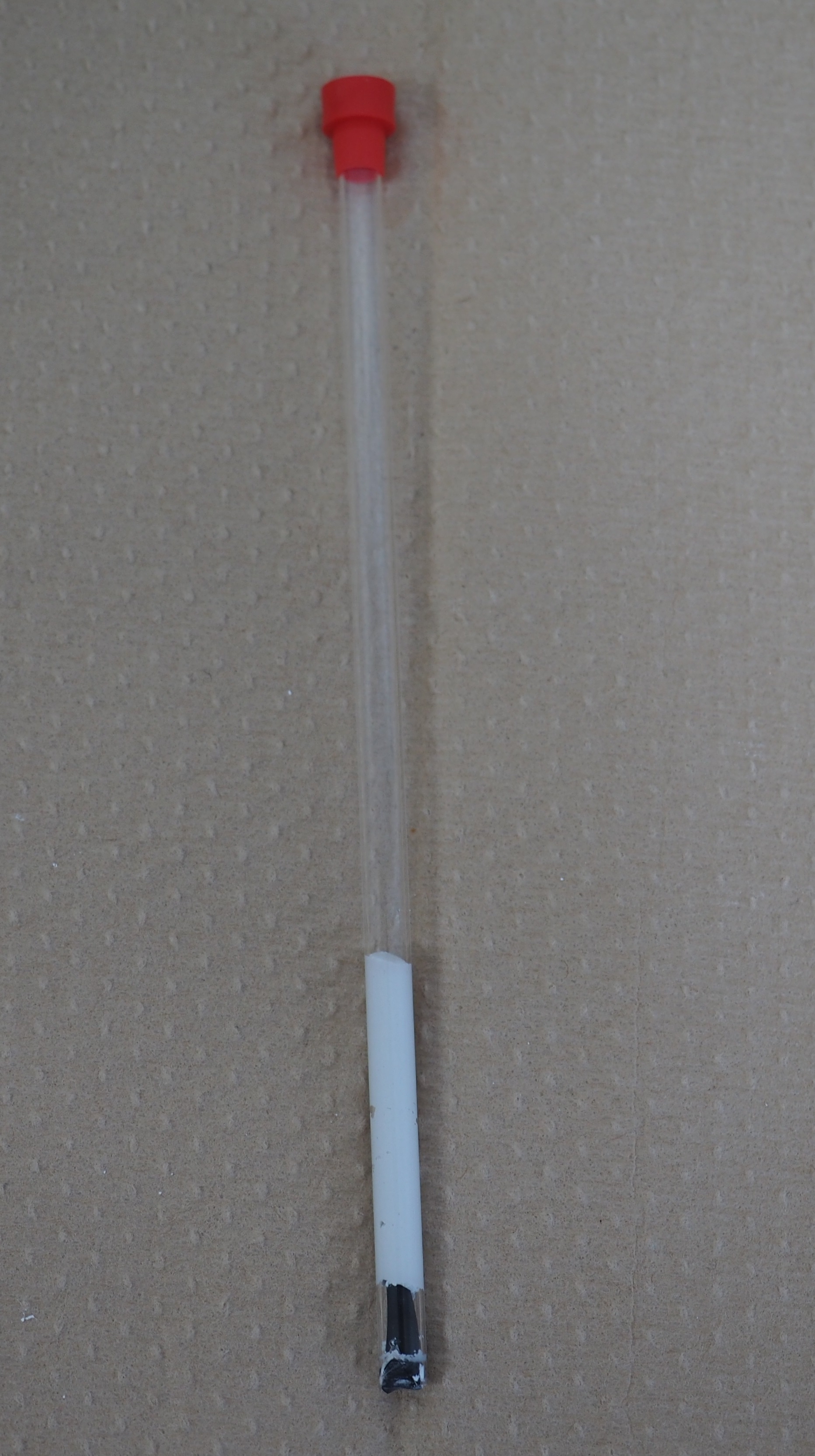 高粘度試料用チューブの完成状態